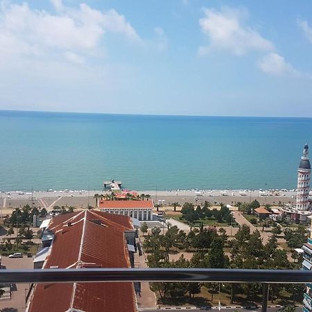 West Apartments Batumi Eksteriør billede