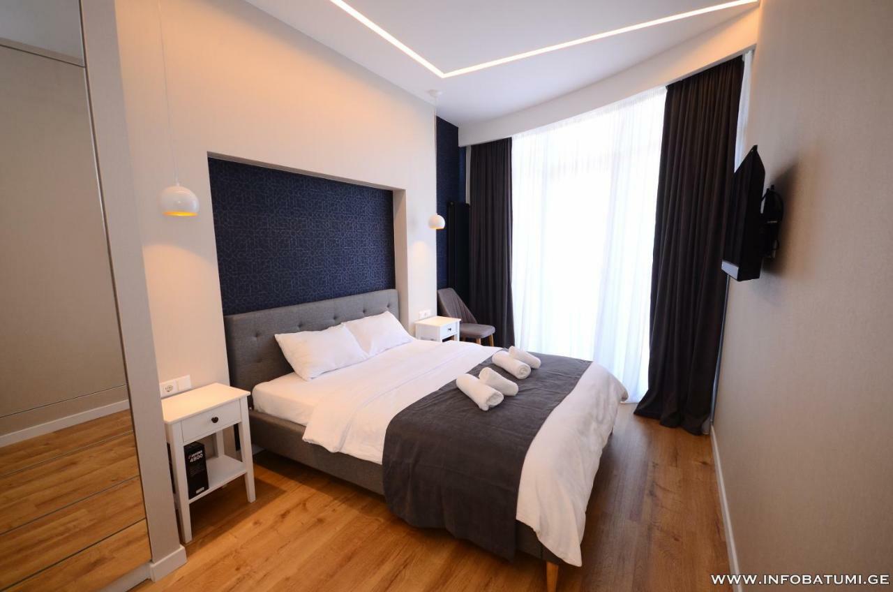 West Apartments Batumi Eksteriør billede