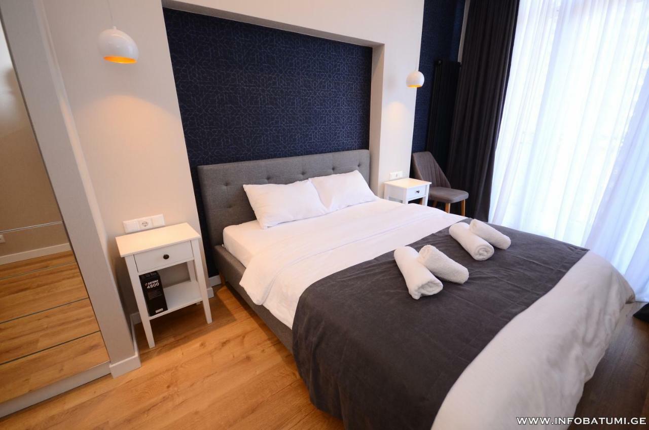 West Apartments Batumi Eksteriør billede